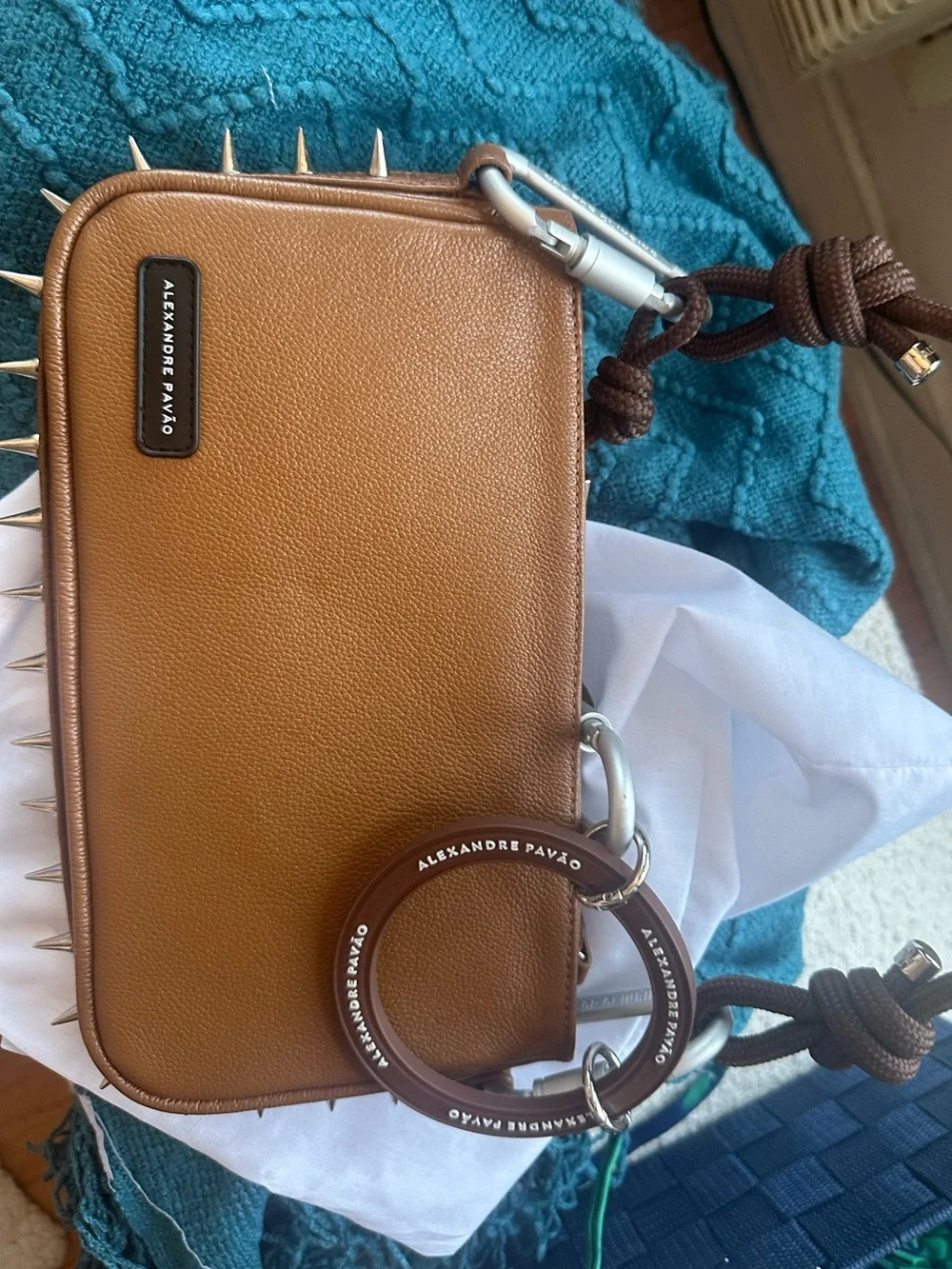 Paris Shoulder Bag - Picture 4 of 8